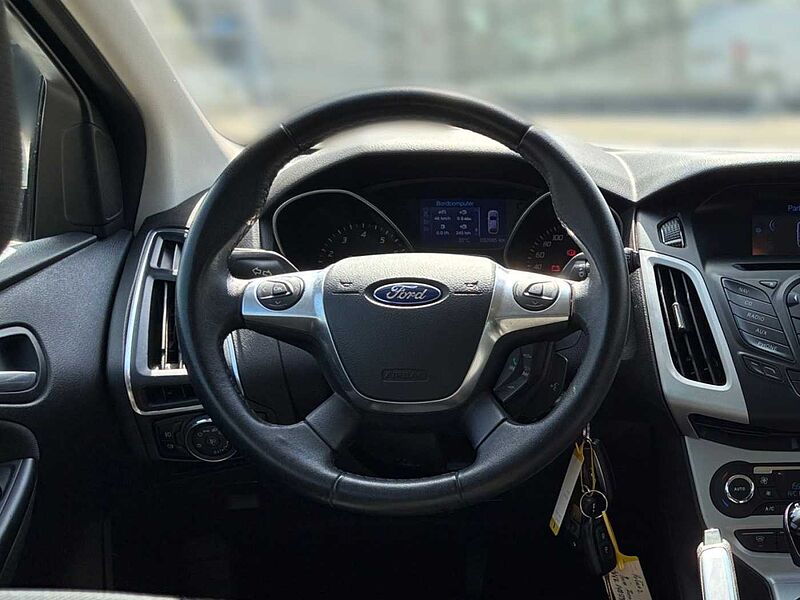 Ford Focus 1.0 EcoBoost Champions Edition Start/Stopp