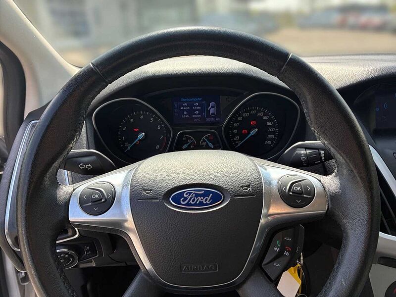 Ford Focus 1.0 EcoBoost Champions Edition Start/Stopp