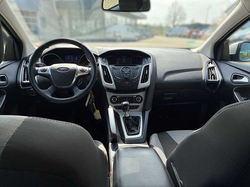 Ford Focus 1.0 EcoBoost Champions Edition Start/Stopp