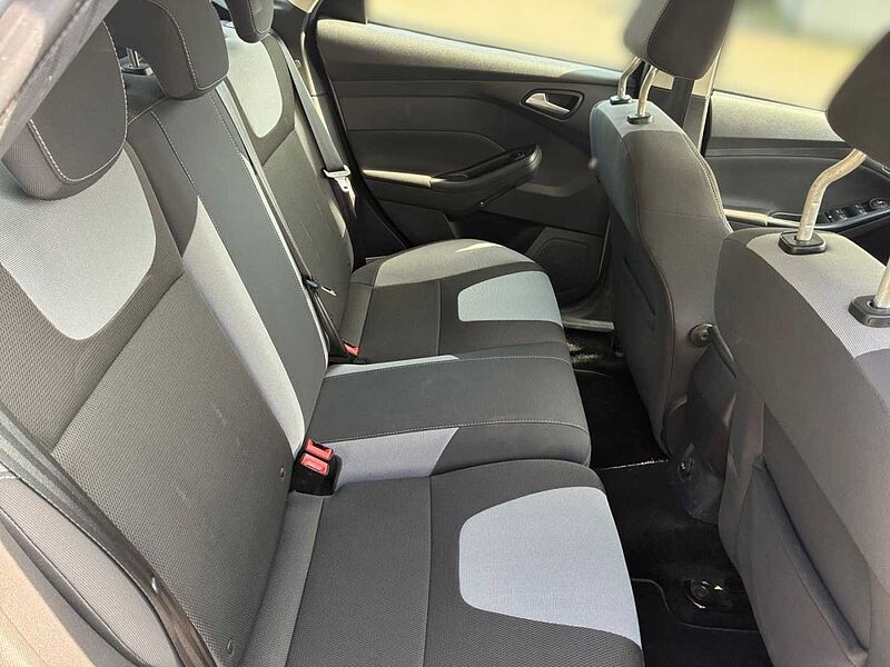 Ford Focus 1.0 EcoBoost Champions Edition Start/Stopp